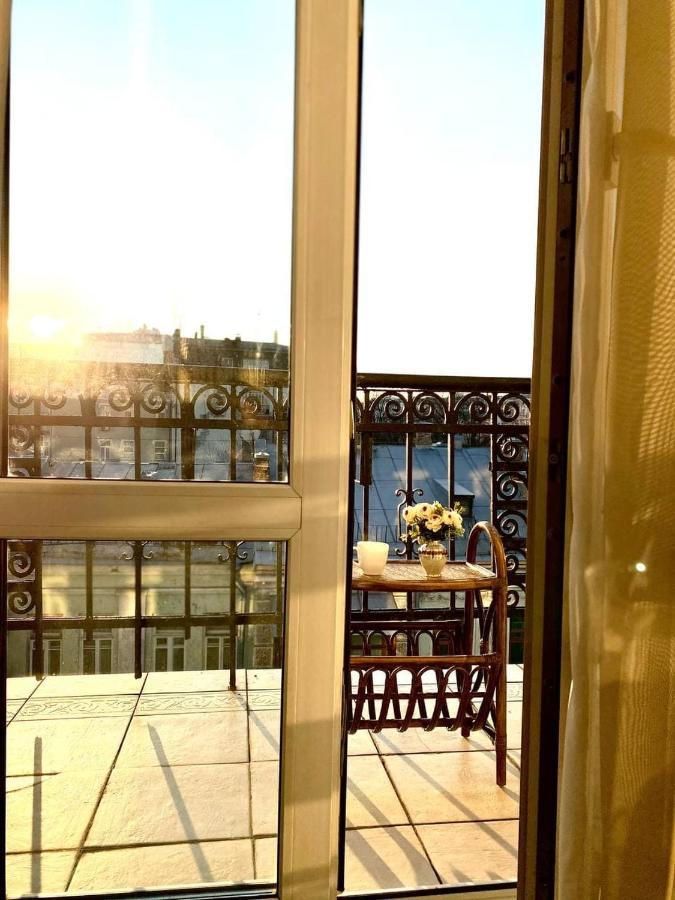 Апартаменты в самом центре столицы. Київ Екстер'єр фото